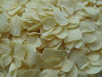 Dehydrated Garlic Flakes without root