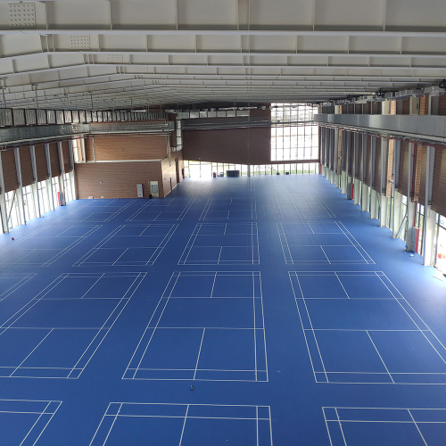 Kegemaran Bandingkan lantai gelanggang badminton mudah alih