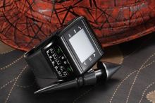 Q9 Dual Sim Standby Wrist Watch Phone With Keyboard Fm Compass