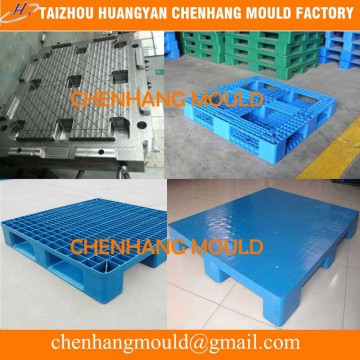 Plastic grid pallet mould spill pallet