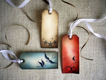 Hang tags for handbags