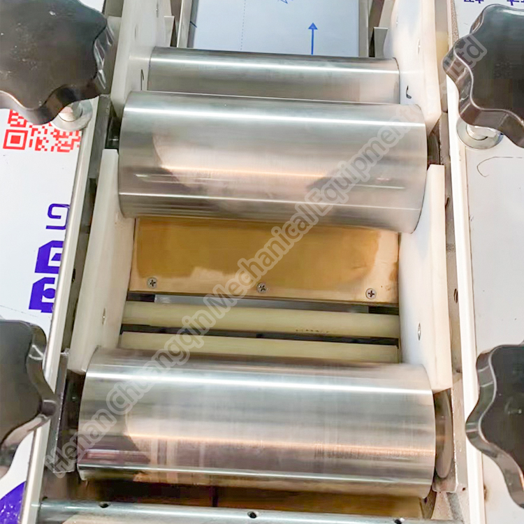 Nepali perogie maker machine automatic dumpling making small