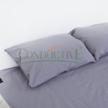 Funda de almohada antimicrobiana de tela gris plateada