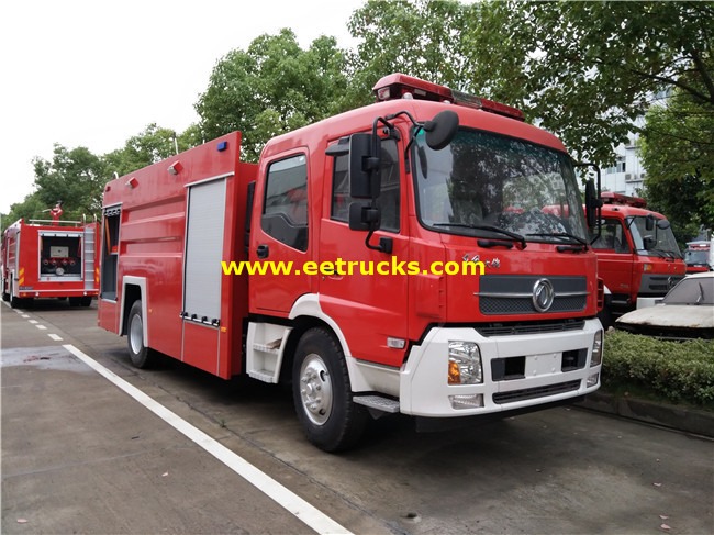 2000 Gallons 210hp Rescue Fire Fighting Trucks