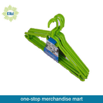 green 5pc plastic hangers