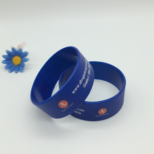  Screen-Printed Silicone Wristbands