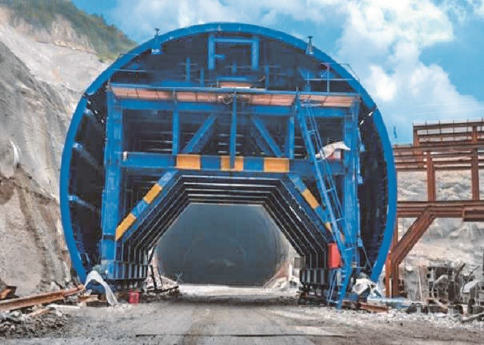 Carrello per la costruzione di tunnel autostradali