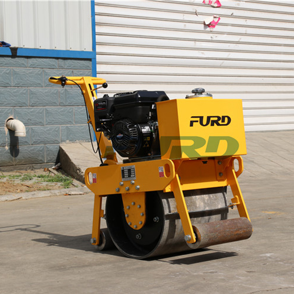 Easy Operated Mini Vibrating Road Roller For Surface