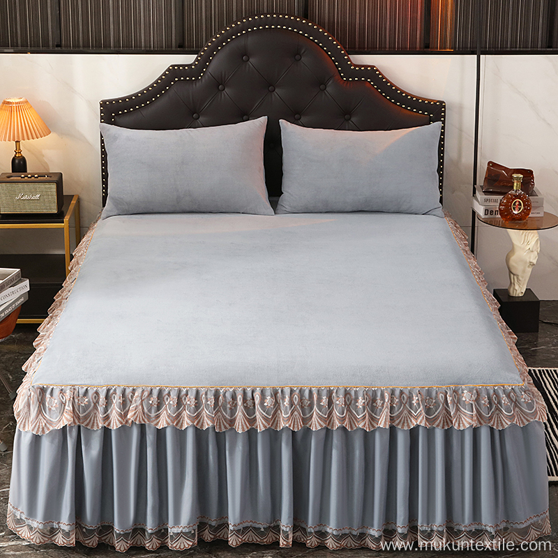 Fleece bedspread with bed skirt 100% polyester