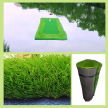 Golf Putting Green Mat flotando sobre el agua