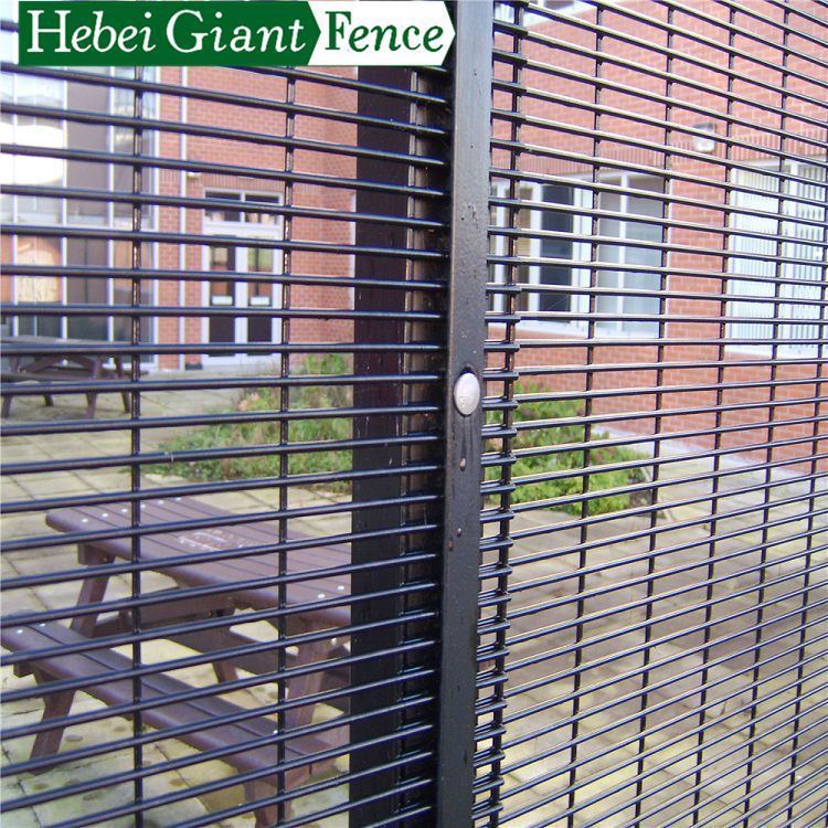 Hot Sales High Quality Power Coated Welded Fence