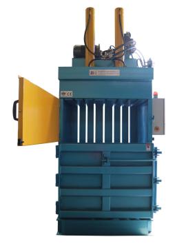 Vertical hydraulic baler machine