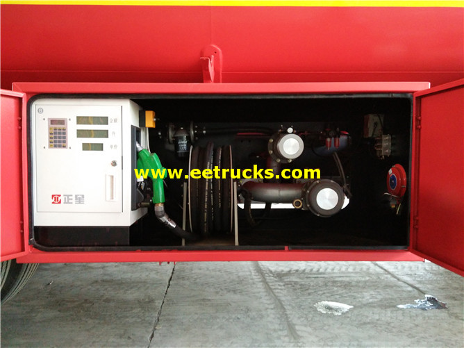 Fuel Refilling Tank Truck