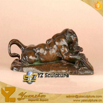 Outdoor life size Cast Bronze animal Panther Sculpture