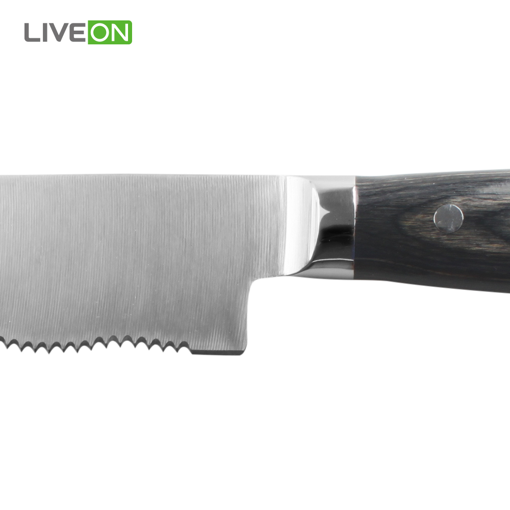 Classico coltello per insalata Santoku seghettato