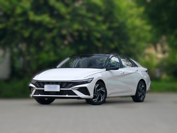 Hyundai Elantra 2023 1.5L CVT TOP Flagship