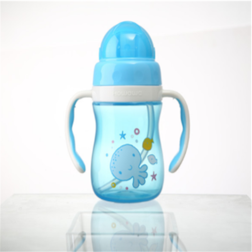 Bayi air plastik cawan botol bayi dengan jerami