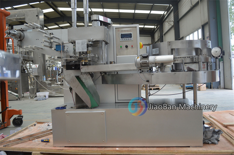 Automatic Ball Lollipop Single Twist Wrapping Machine Lollipop Packing Machine