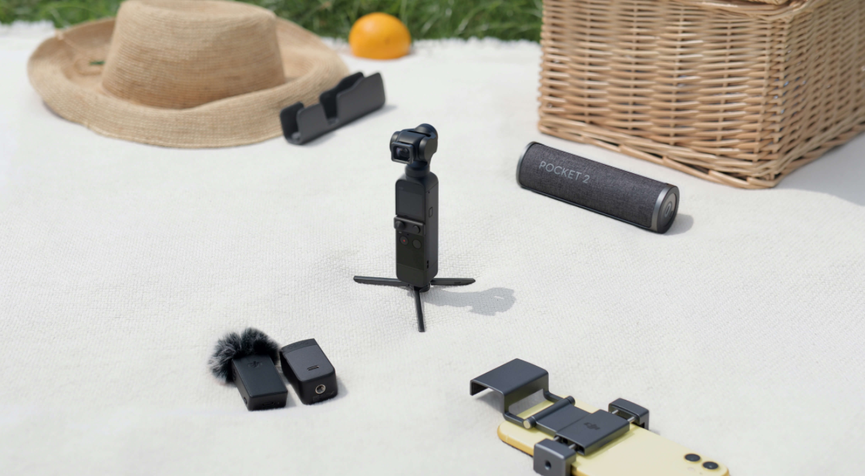 New original DJI Pocket 2 Creator Combo 3-axis Handheld 1/1.7-inch sensor 64MP Images camera for YouTube TikTok Video Vlog