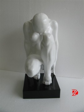 Craft resin nun figurines