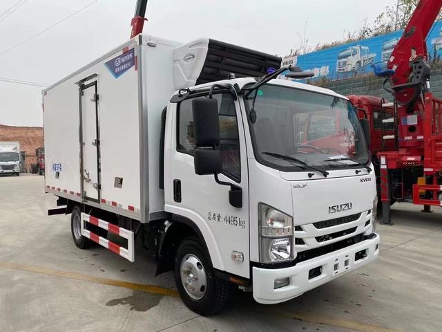 isuzu 6 عجلات شاحنة مبردة/ثلاجة