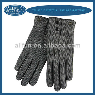 Warm all kinds of gloves