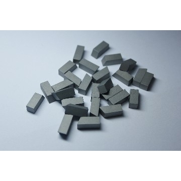 tungsten carbide blades