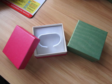 Paper Bracelet Box