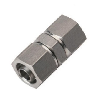 Compression fitting straight union