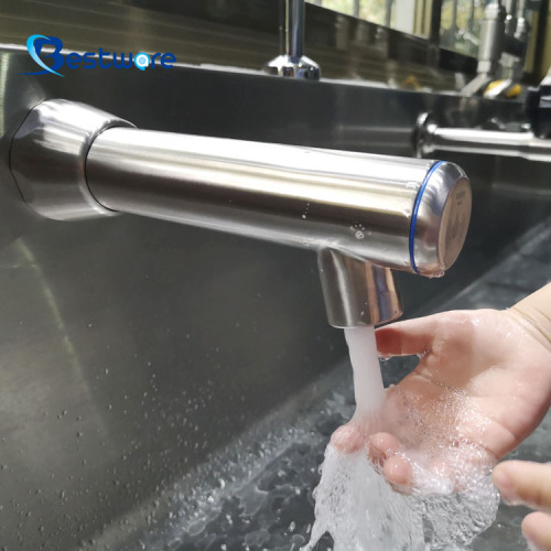 Robinets de baignoire d'évier de salle de bain