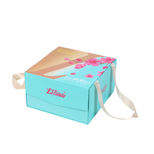 Luxury Cosmetic Packaging Magnet Box with Ribbon Handle