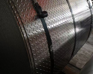 Non Slip Checkered Coil