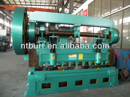 large mechanical shearing machine