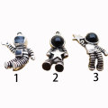 100Pcs Astronaut Enamel Charms 3D Astronaut Space Man Enamel Alloy Pendants For Bracelet Earrings Jewelry Making DIY