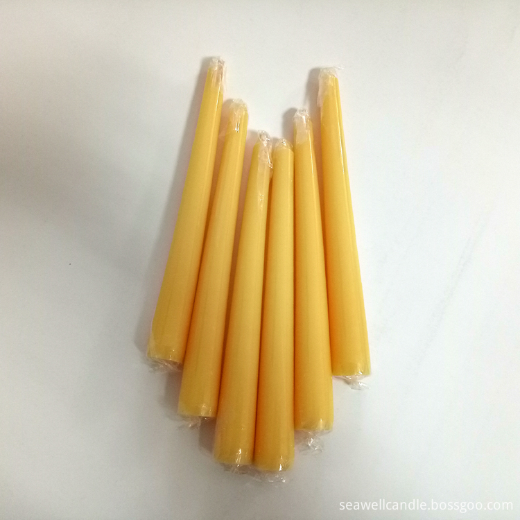 Beeswax Taper Candle 2