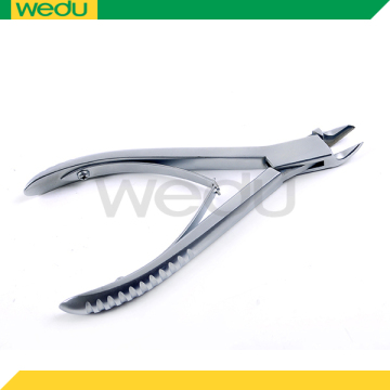 Cranial bone flap fixation Clamp trimming tool