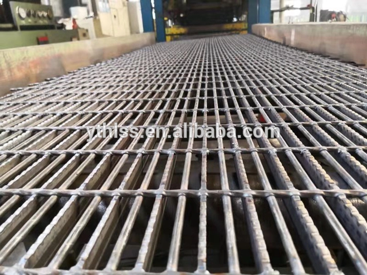 Hot dip galvanized steel mesh grating for offshore platform floor