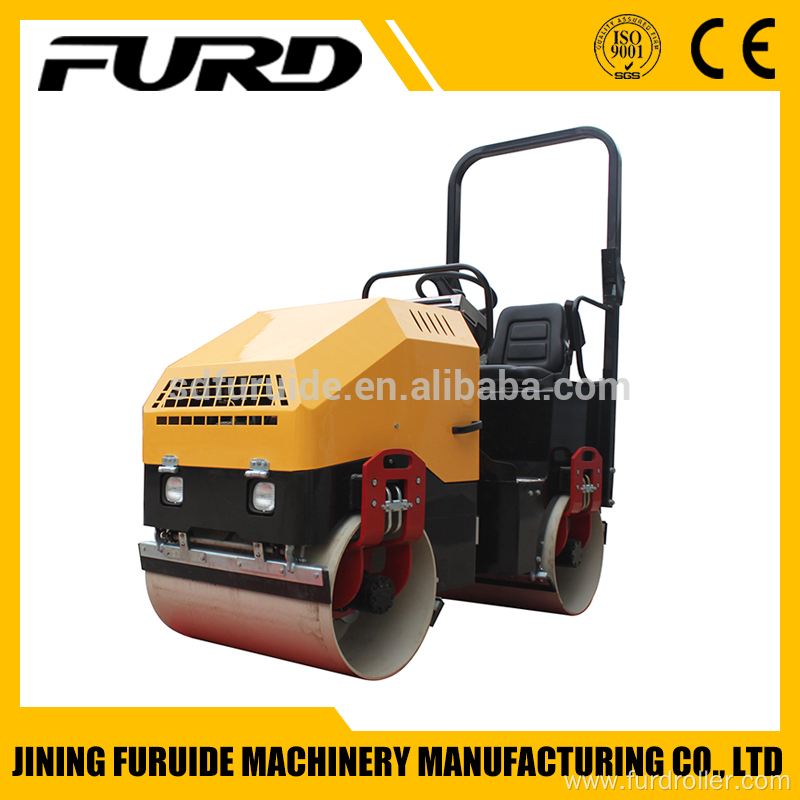 30KN Twin Drum Small Road Roller with Famous Engine (FYL-900)
