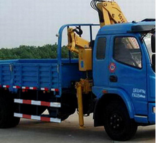 DONGFENG 4X2 Crane Truck سعر الجملة