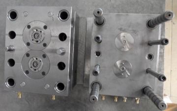 Medical Blood Tube Injection Mould Made In China/China Supplier