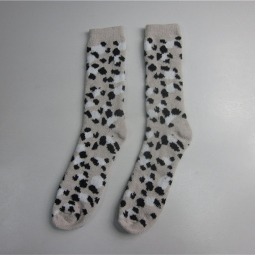 Модные леопардовые жаккардовые трикотажные носки
