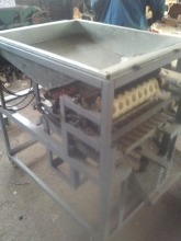 2016 New Type & Hot Sale Macadamia Nut Cracker Machine