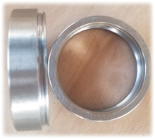 Deep groove ball bearing ring with snap groove