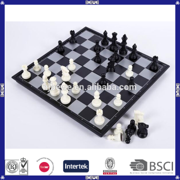 Popular Game International Chess Board And Chessmen