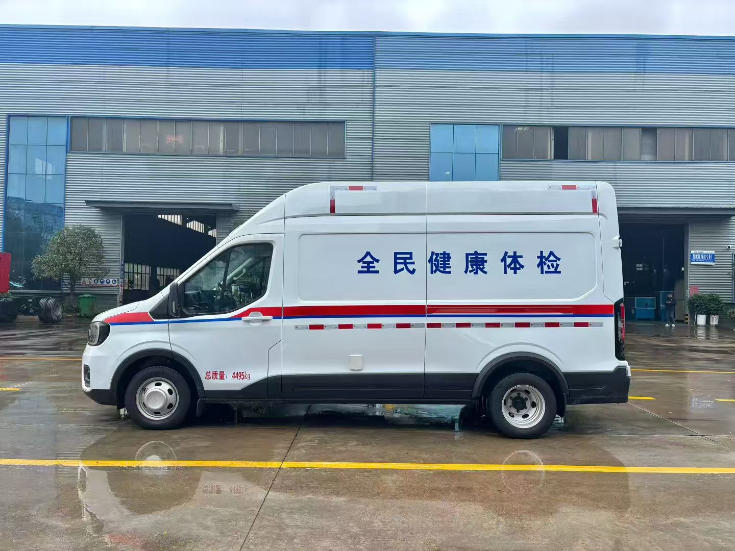 Высокопроизводительная машина скорой помощи High Performance Emergency Ambulance Vehicle