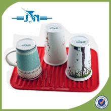 FDA/LFGB spill proof raised edge silicone placemet with low price