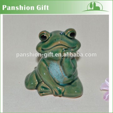 Garden ceramic frog decoration