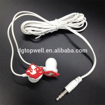 Customized rubber shape earbuds in travel case