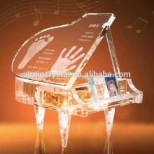 Clear crystal piano models for baby shower