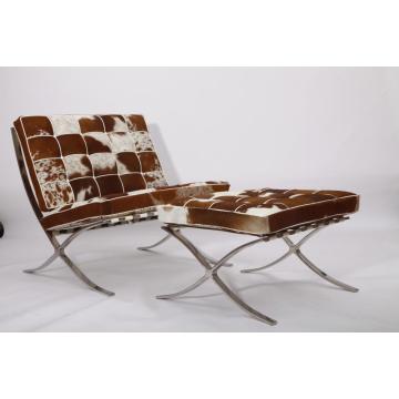 Cadeira de Knoll Barcelona e reprodución otomá